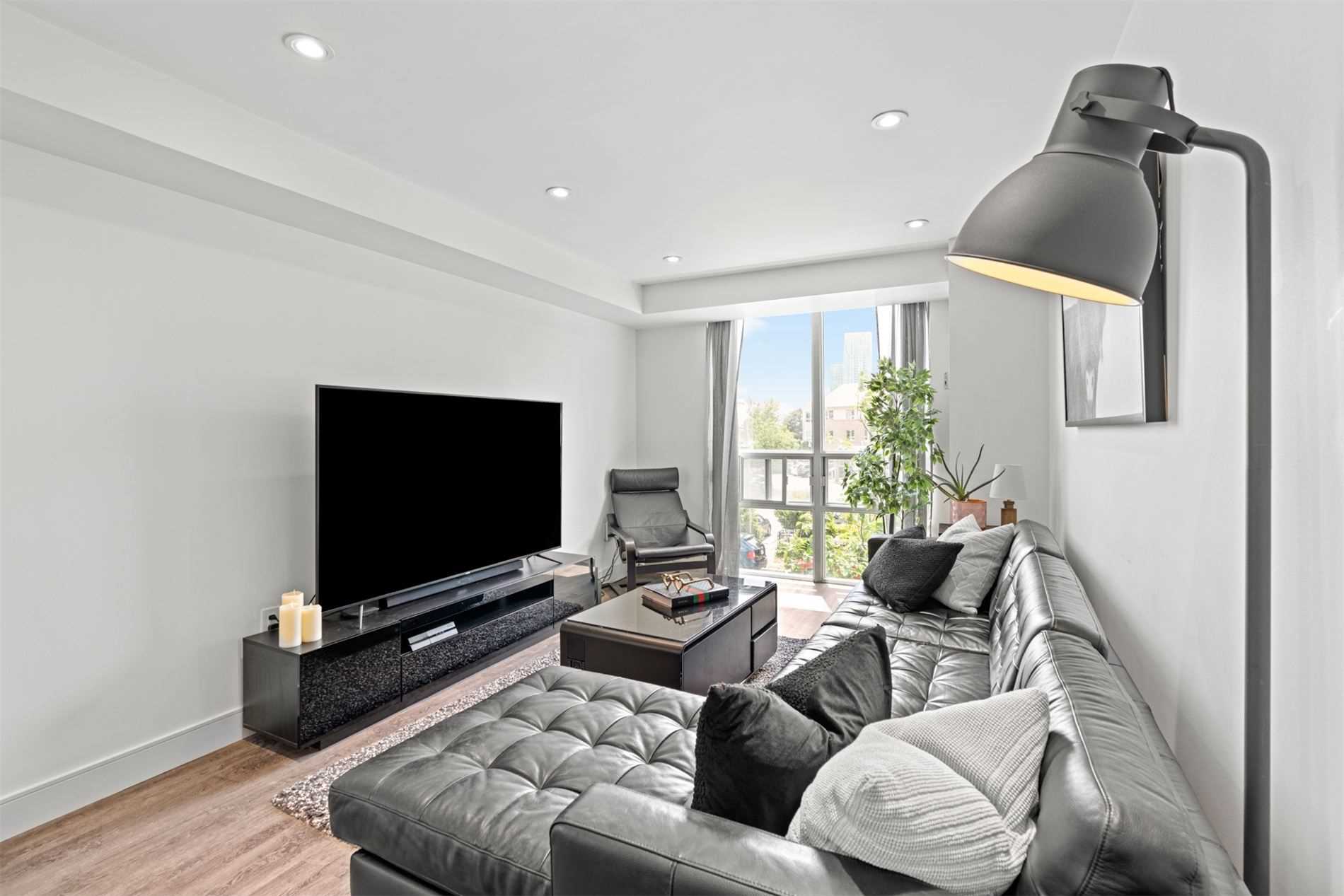 11 Michael Power Pl, #203