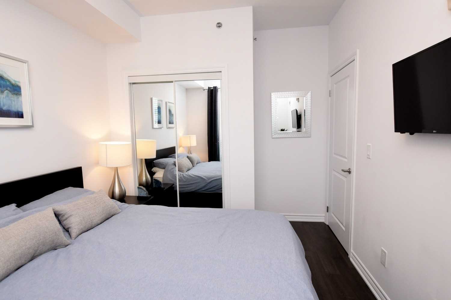 2490 Old Bronte Road, #726