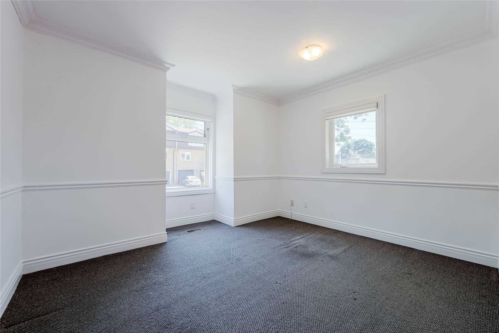 Listing W5800586 - Large Photo # 17