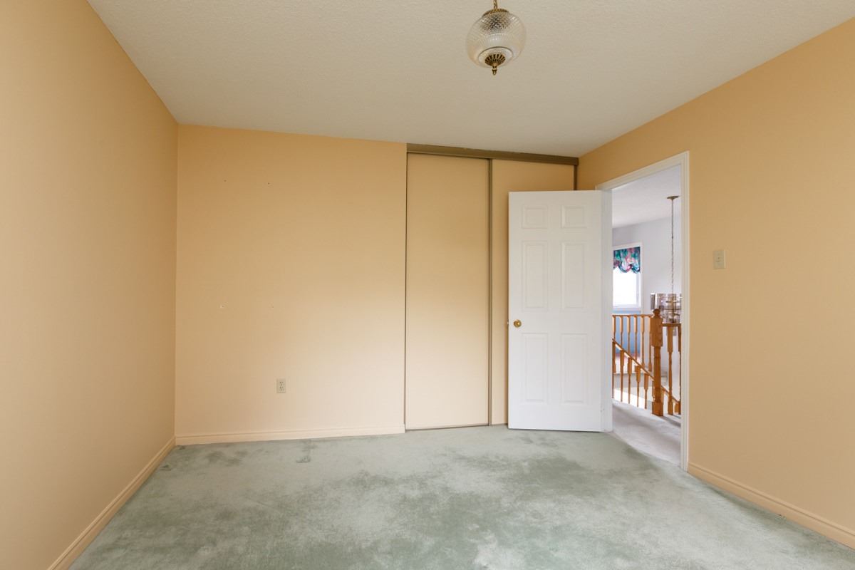13 Ivan Ave