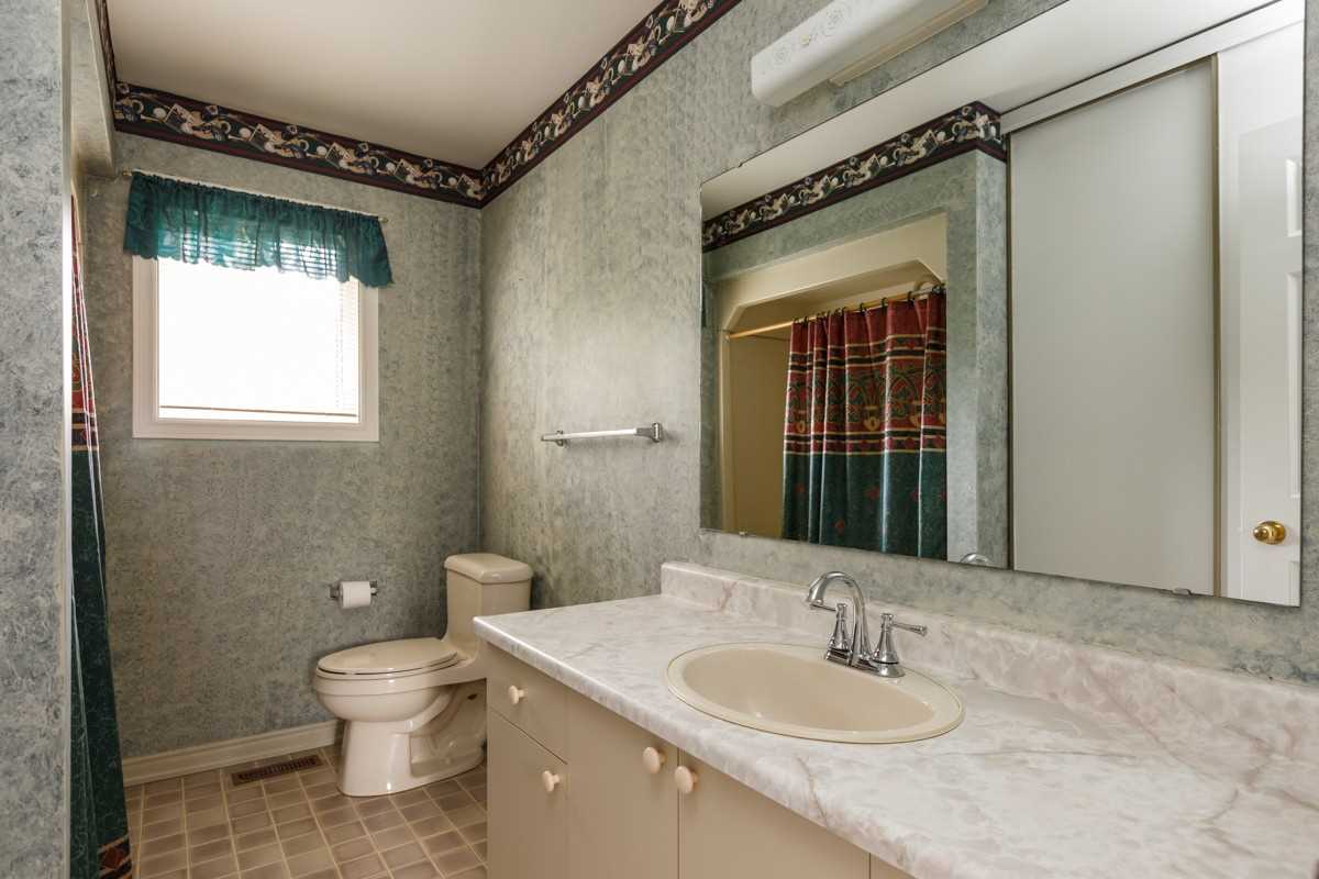 13 Ivan Ave