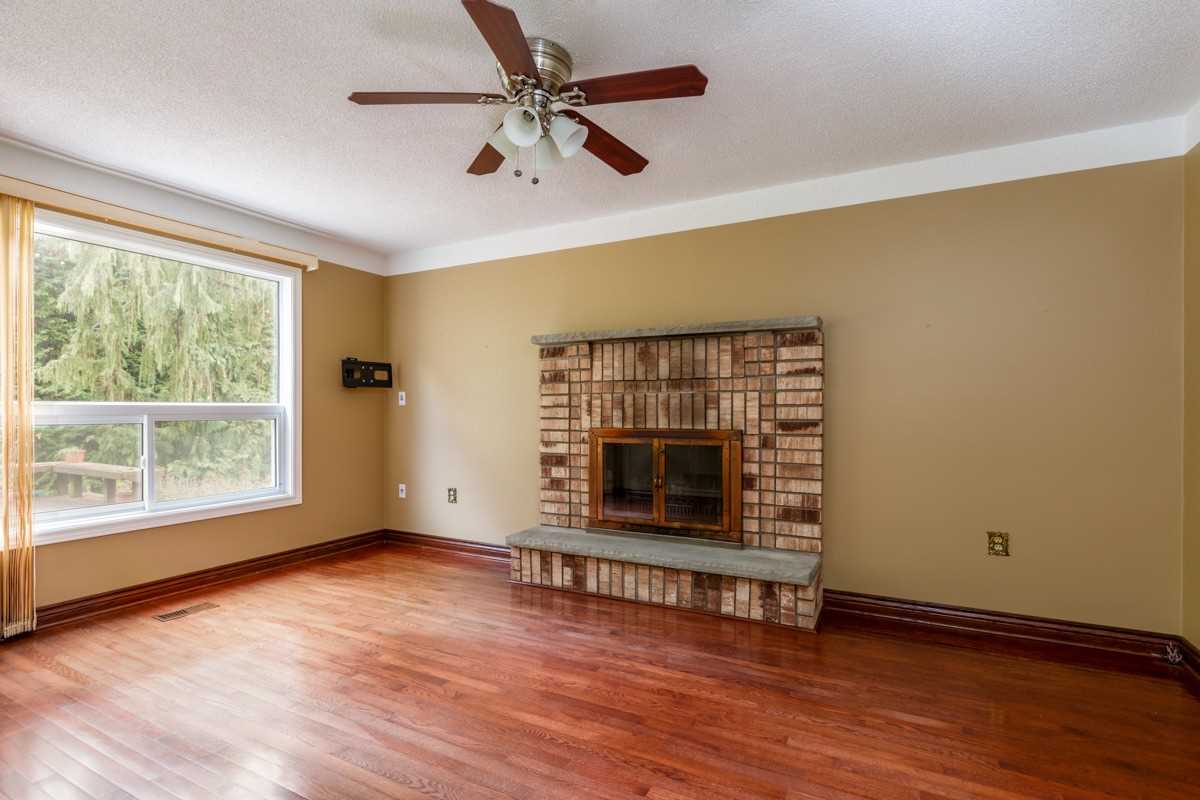 13 Ivan Ave