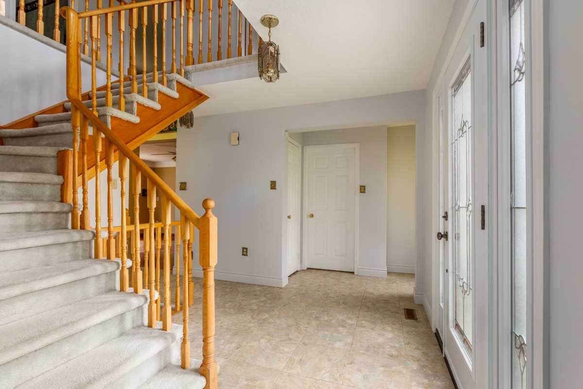 13 Ivan Ave