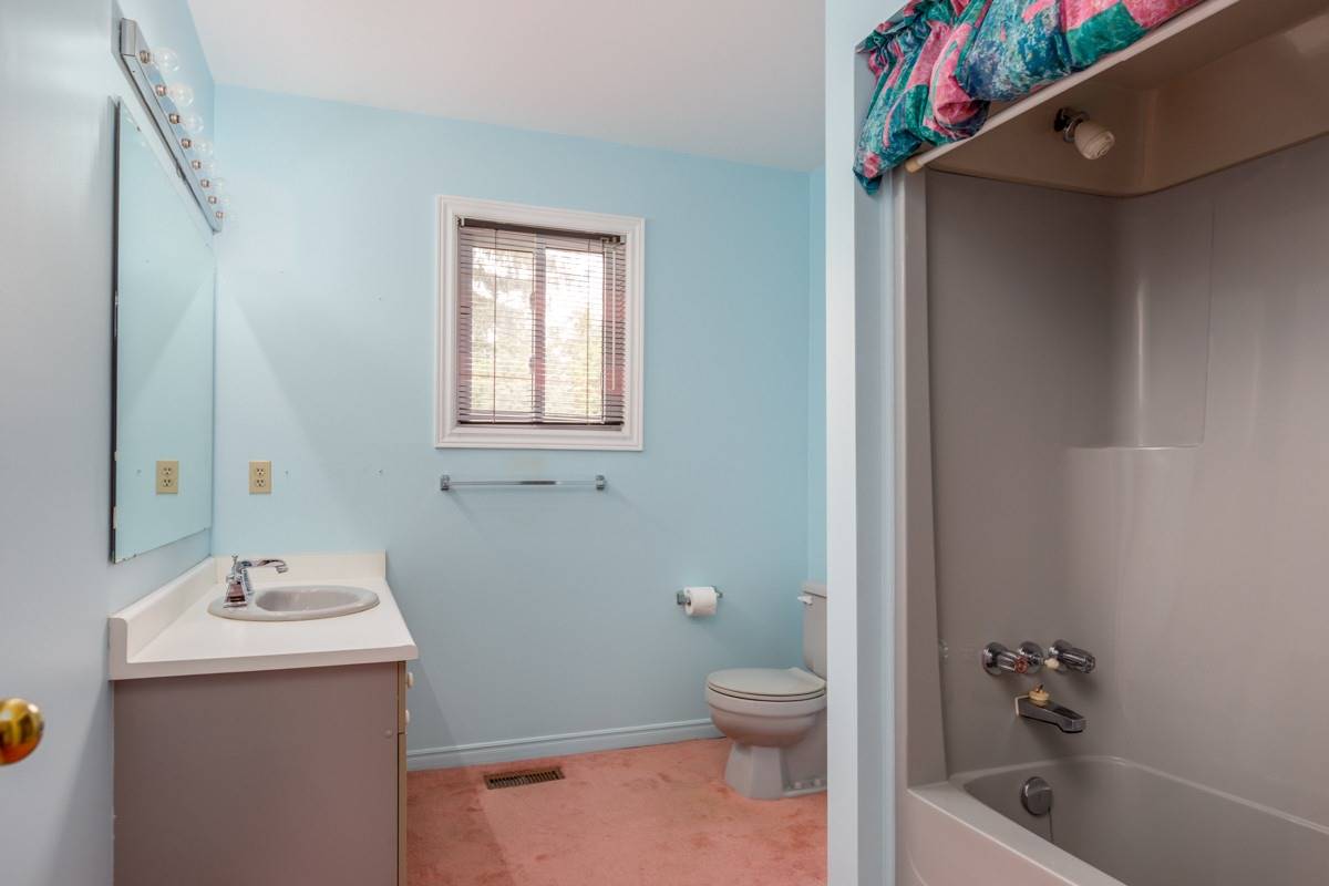 13 Ivan Ave