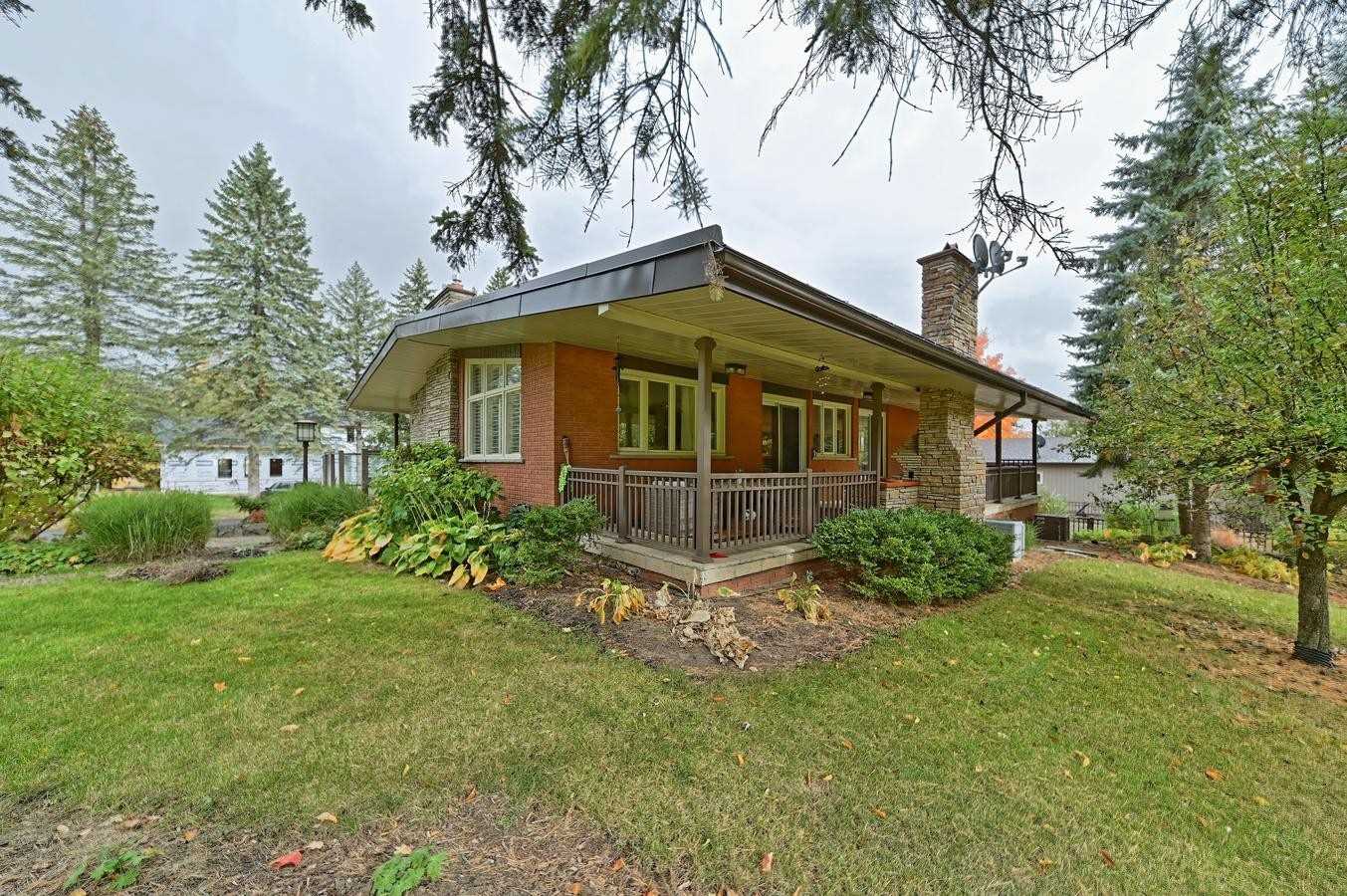16 Cedar Dr