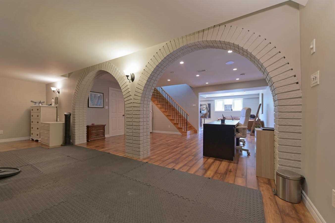 16 Cedar Dr