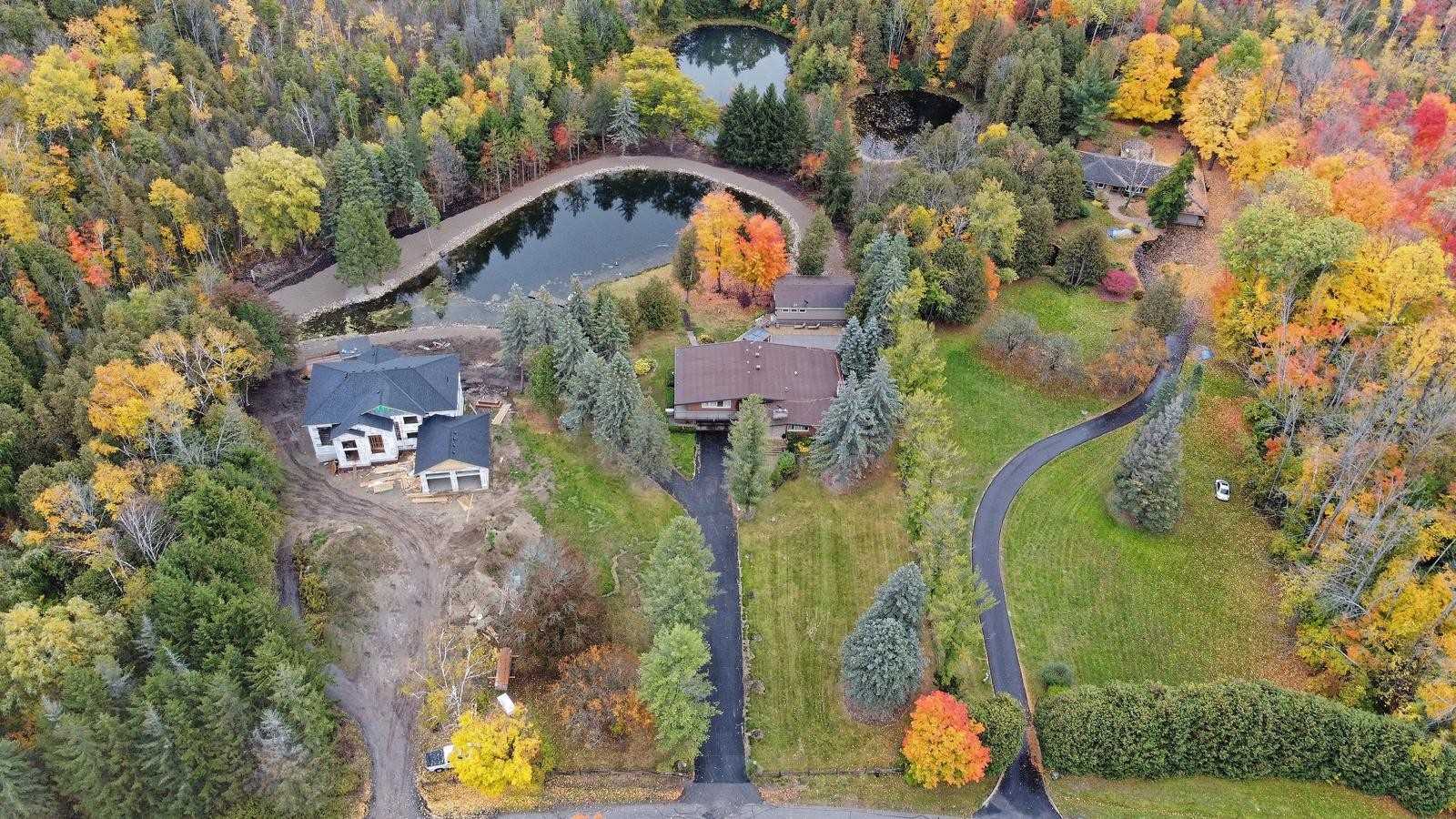 16 Cedar Dr