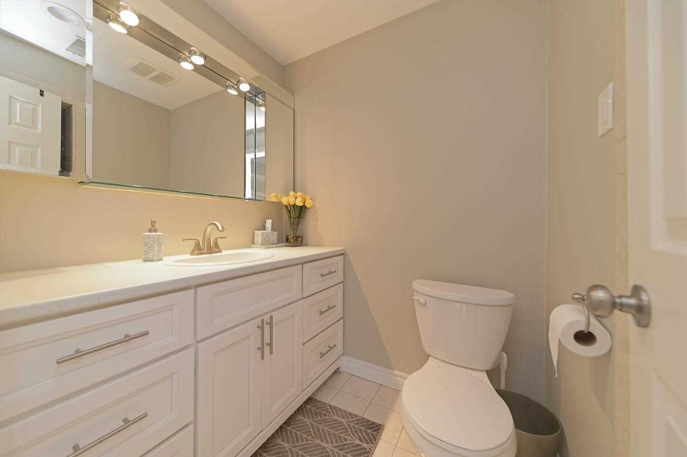 16 Cedar Dr