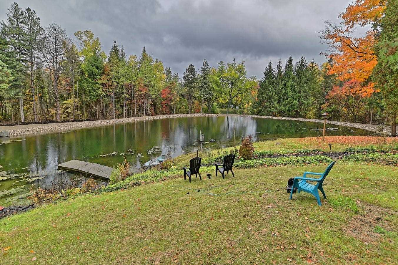 16 Cedar Dr