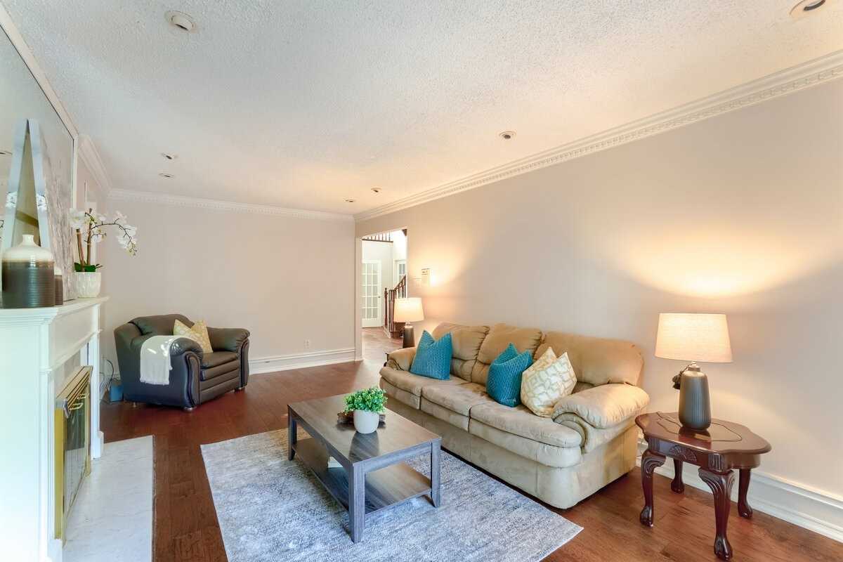 32 Plover Place