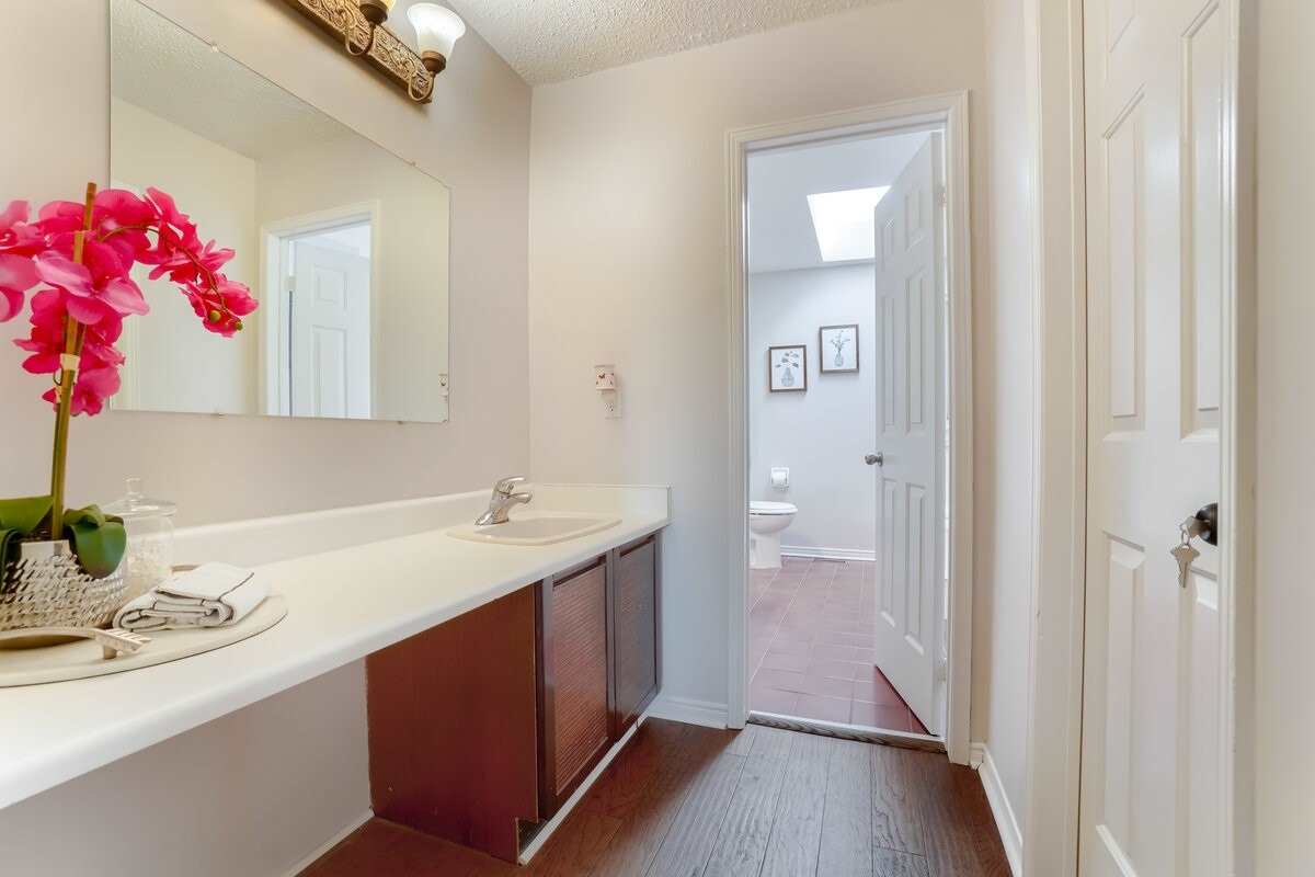 32 Plover Place