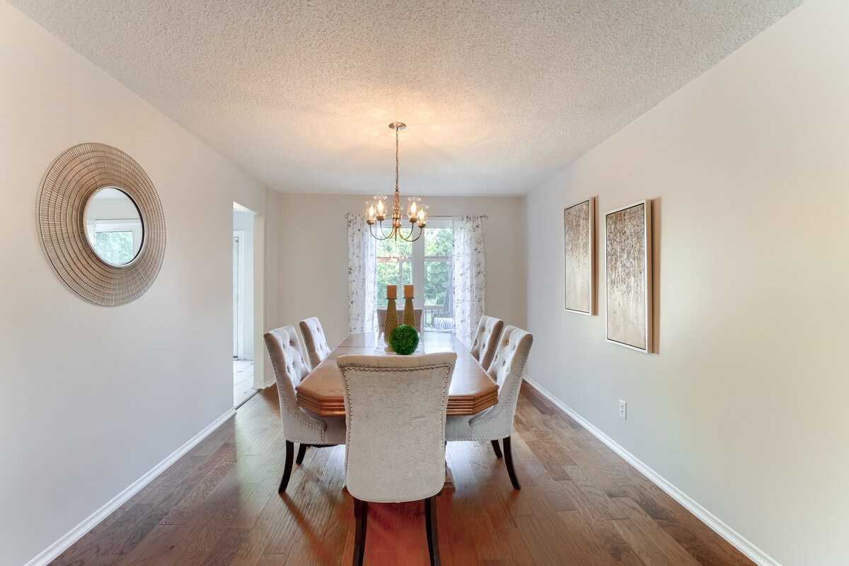 32 Plover Place