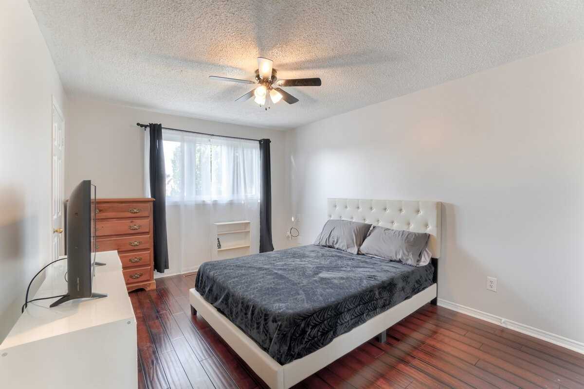 32 Plover Place