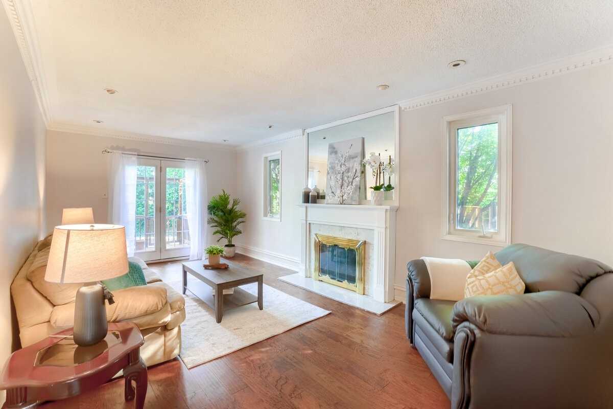 32 Plover Place