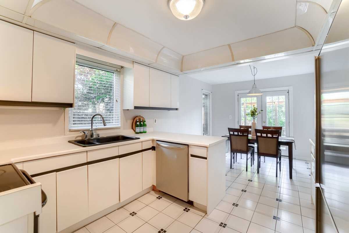 32 Plover Place
