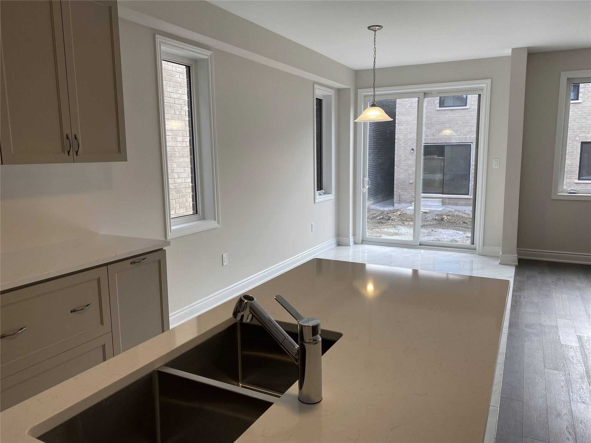 43 Spinland St