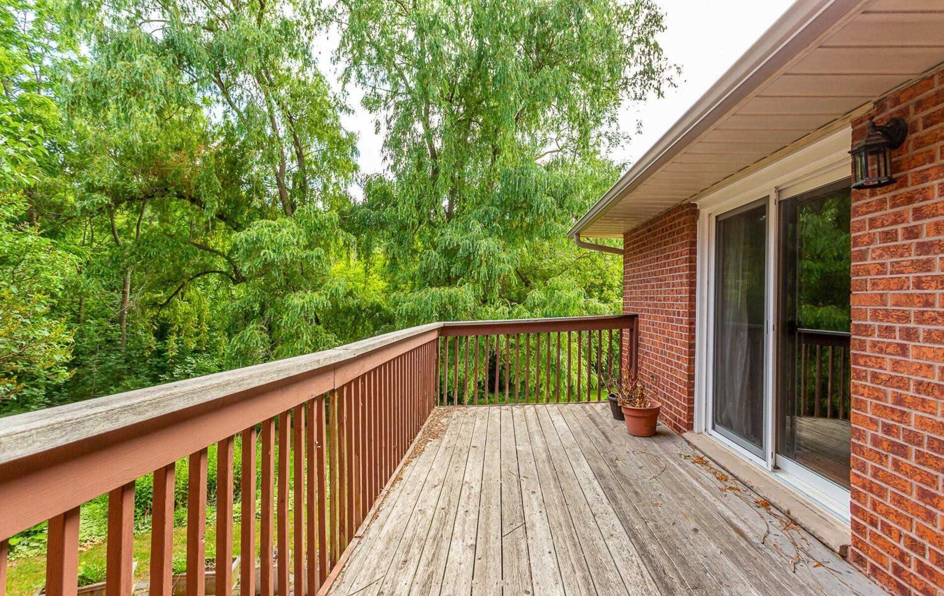 1099 Caldwell Ave