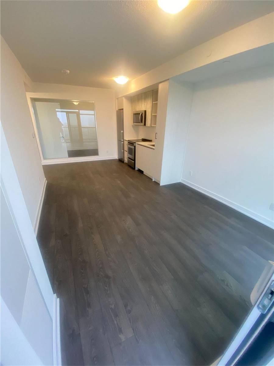 251 Manitoba Street #706