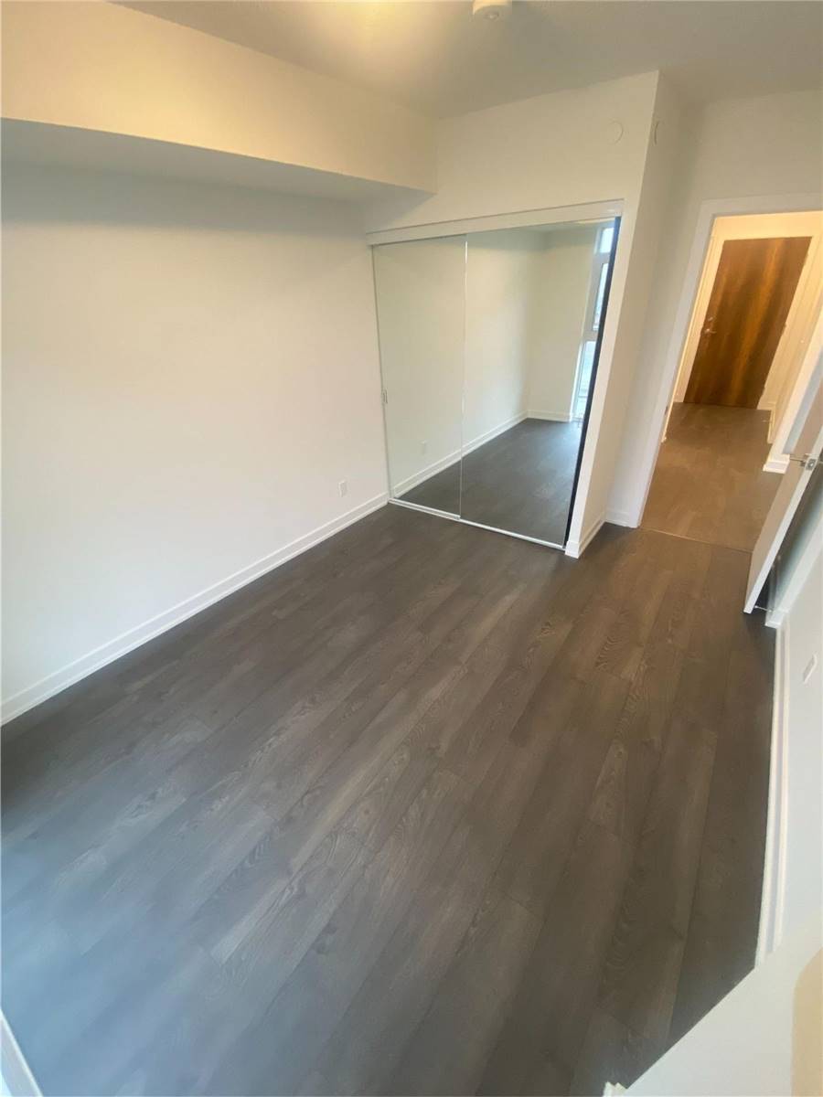 251 Manitoba Street #706