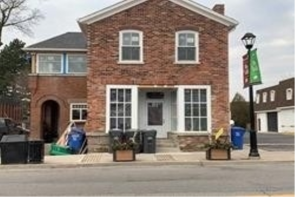 264 Queen St S, Mississauga
