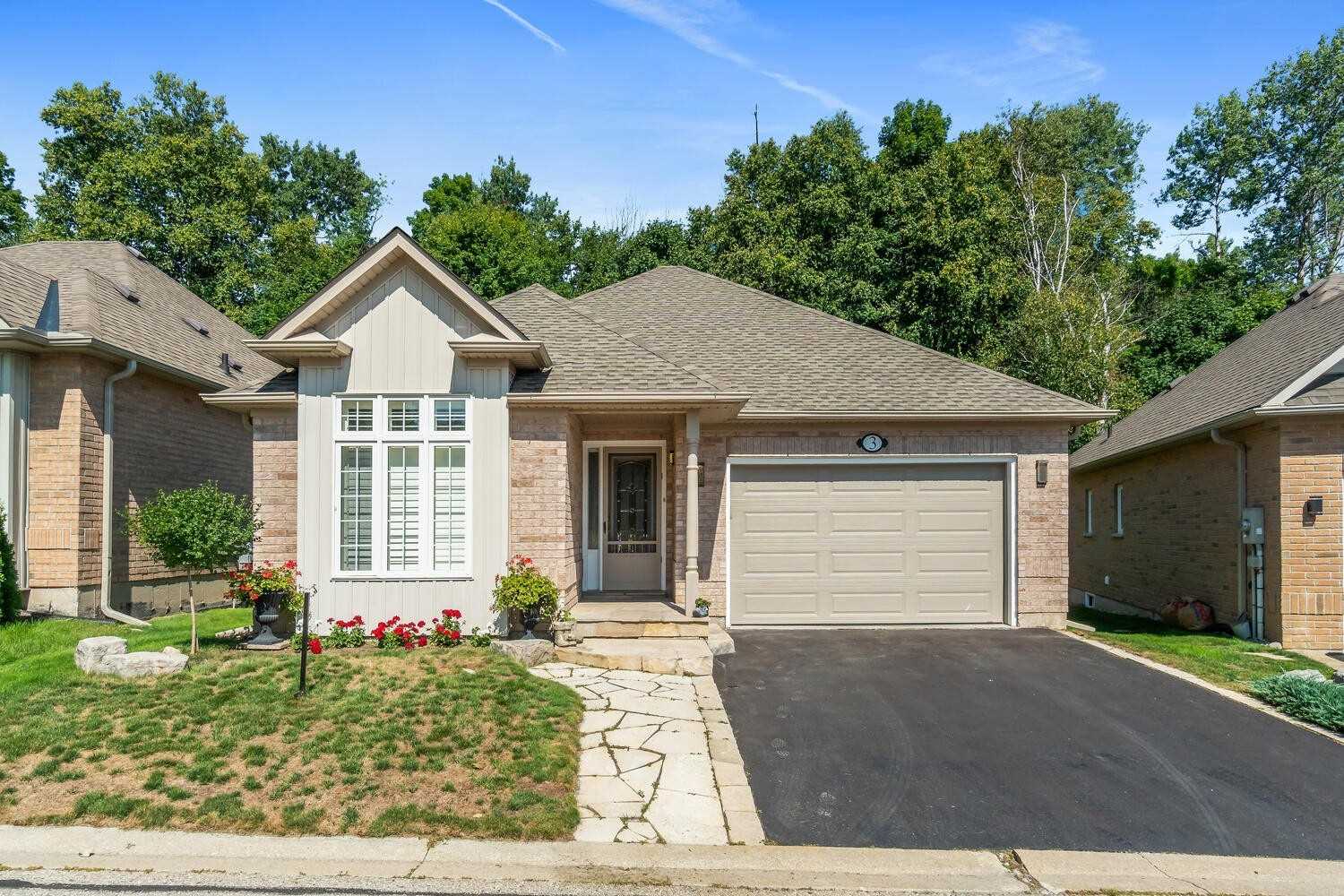 Listing W5809912 - Large Photo # 2
