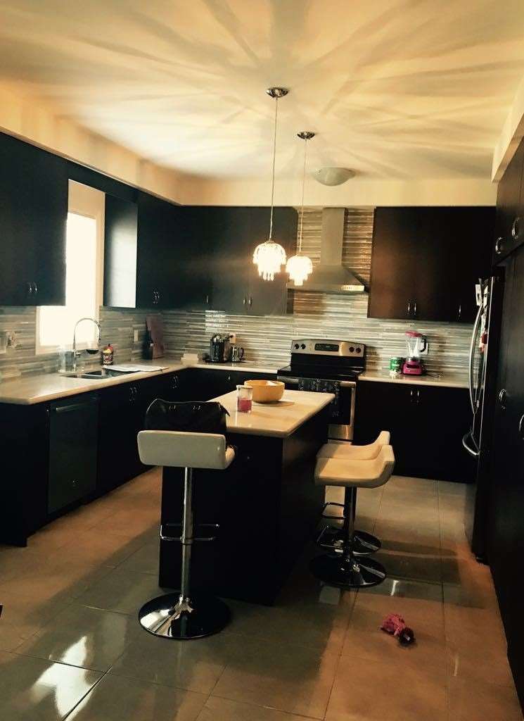 39 Bering Road, #Main