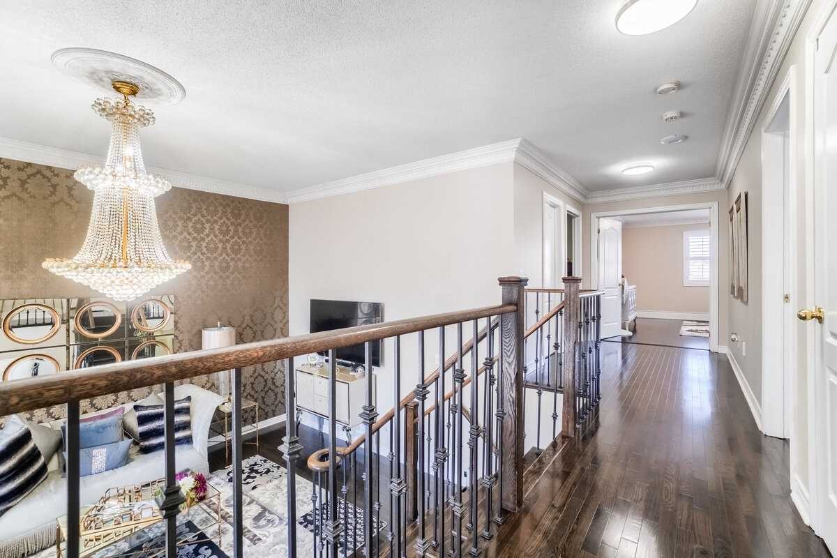 Listing W5812379 - Large Photo # 25