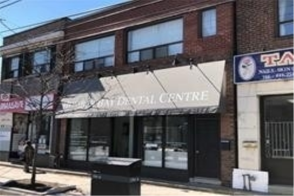 2436 Lake Shore Blvd W, Toronto