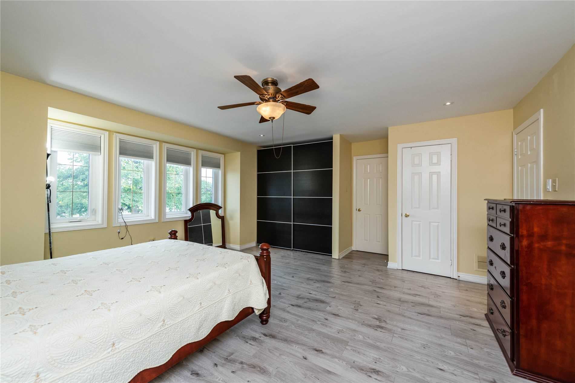 22 Mountainberry Rd E