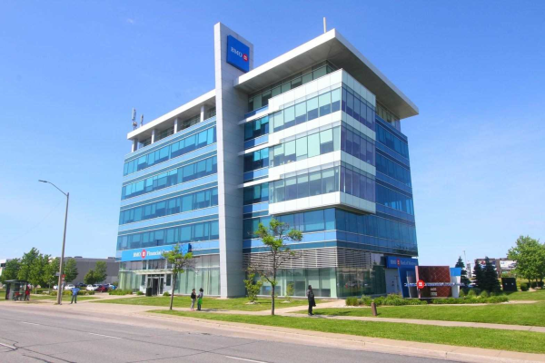 6605 Hurontario St, Mississauga