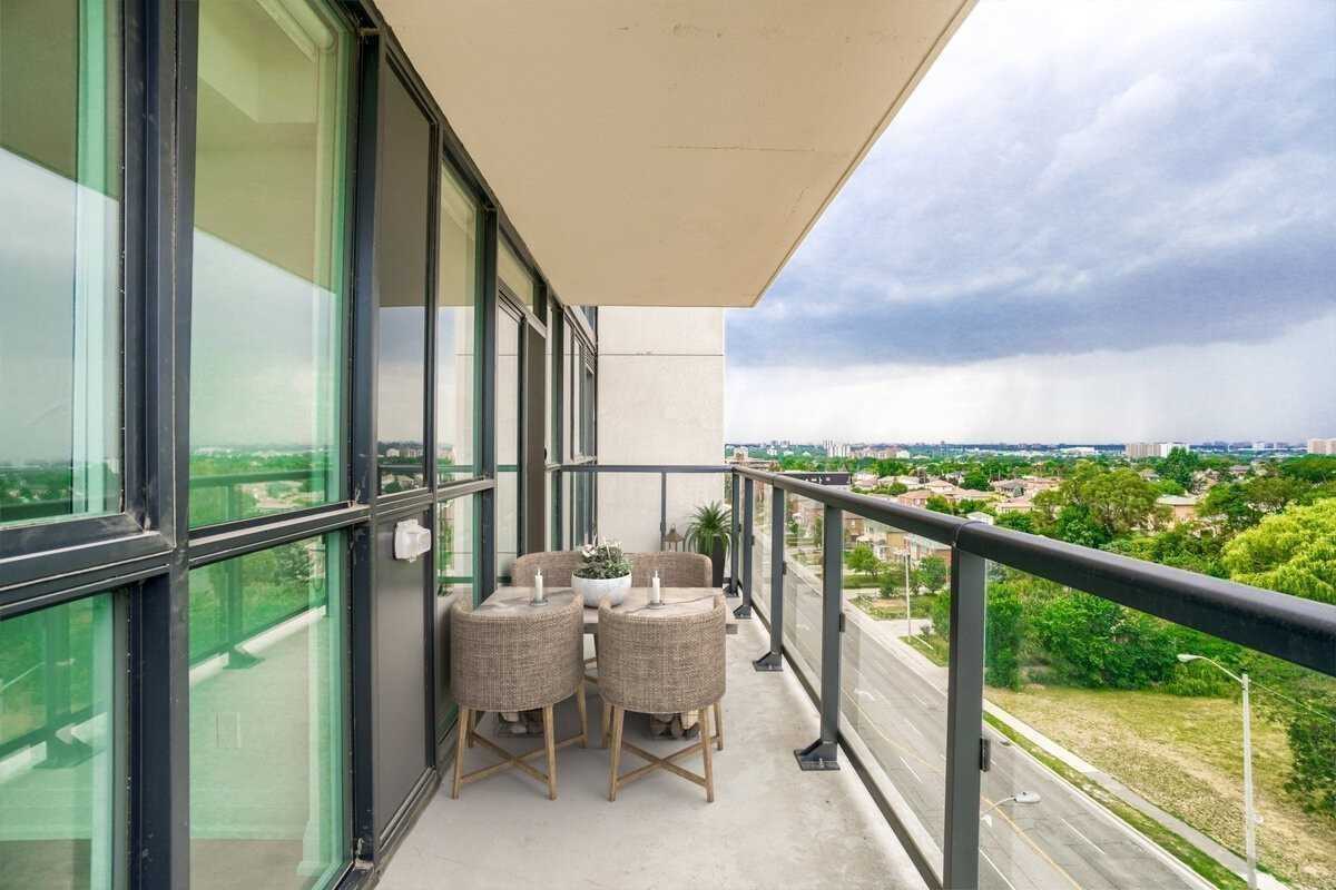 1461 Lawrence Avenue W, #704