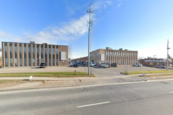 2465 Cawthra Rd, Mississauga