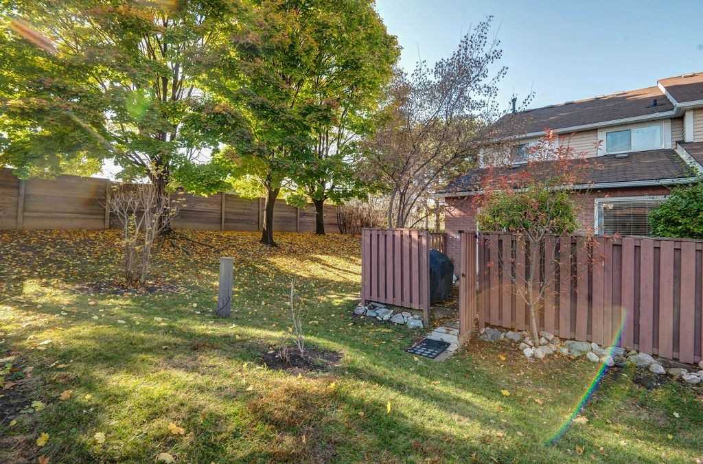 Listing W5814817 - Large Photo # 3