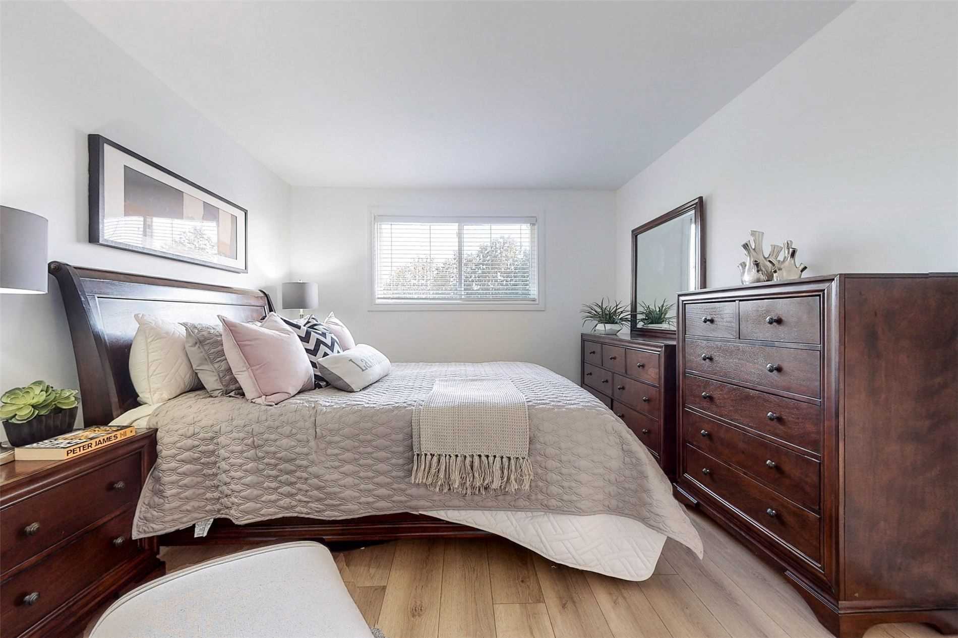 24 Gable Pl