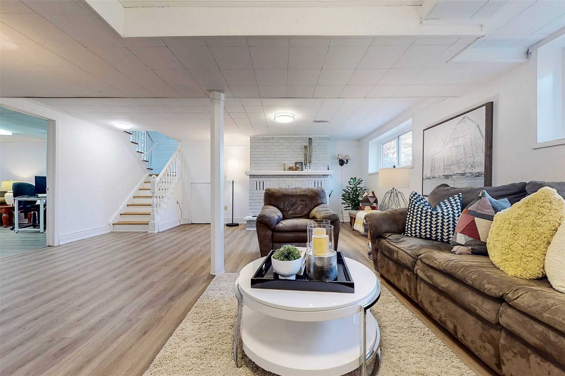 24 Gable Pl