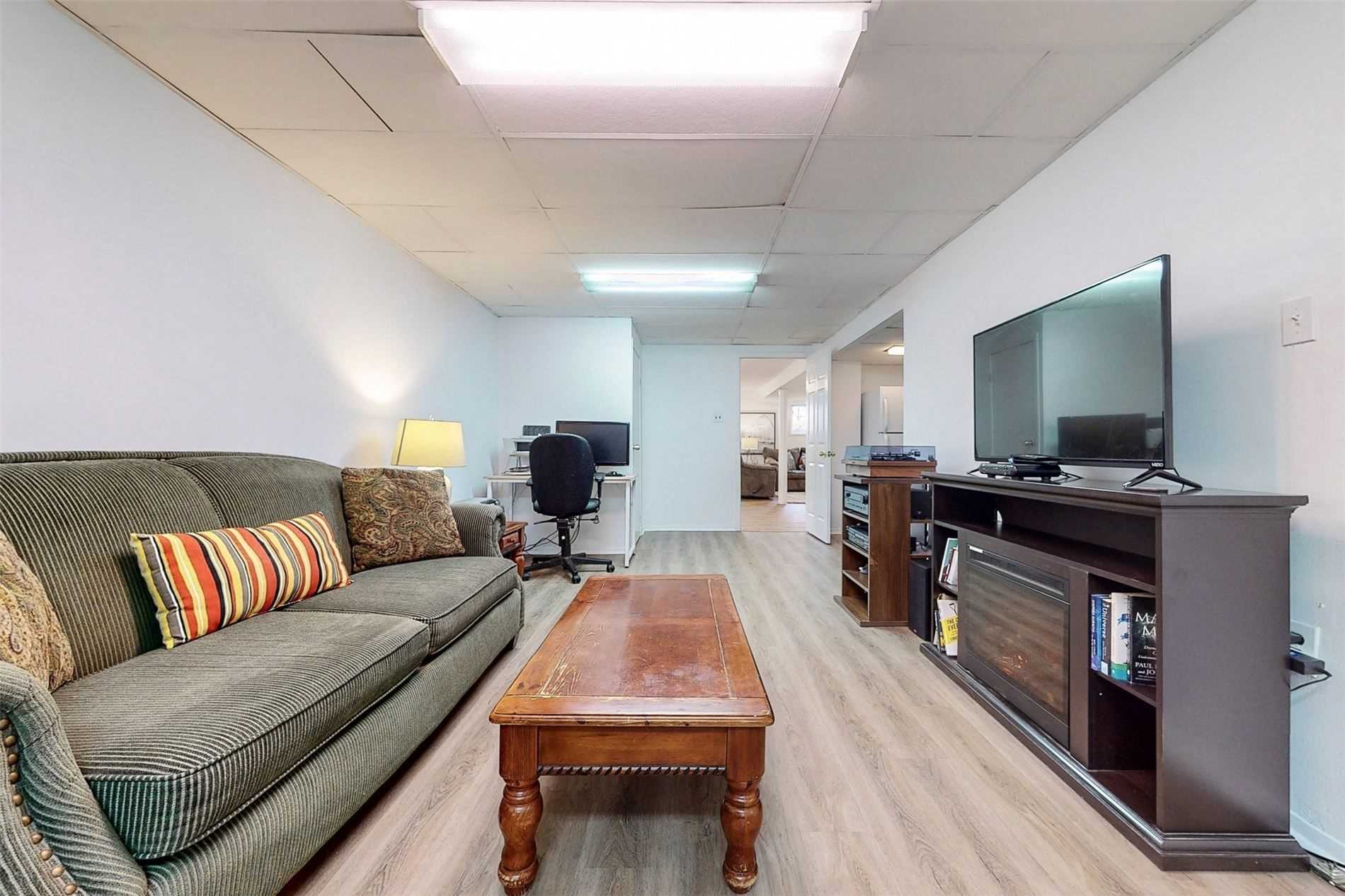 24 Gable Pl