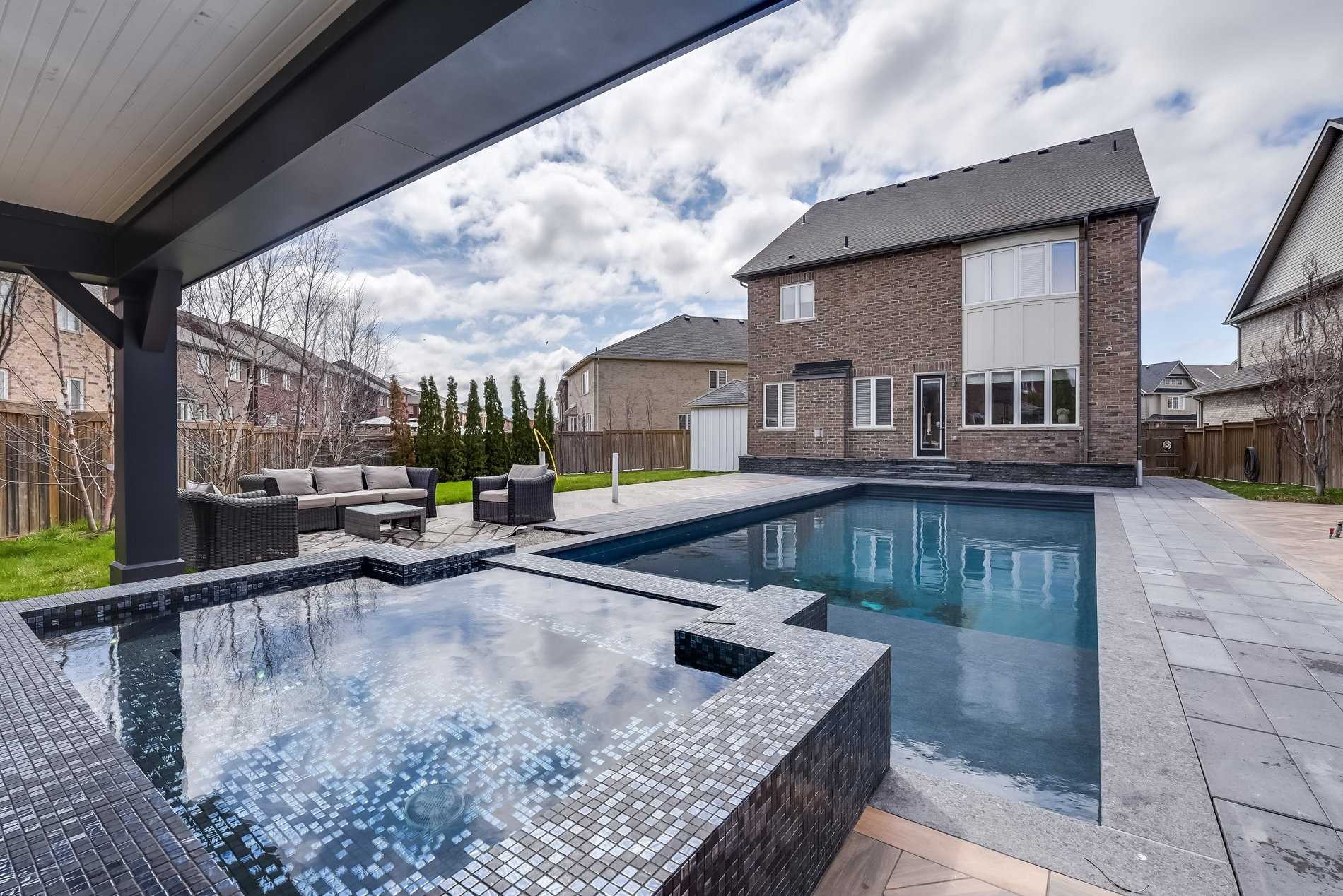 43 Wishing Well Cres