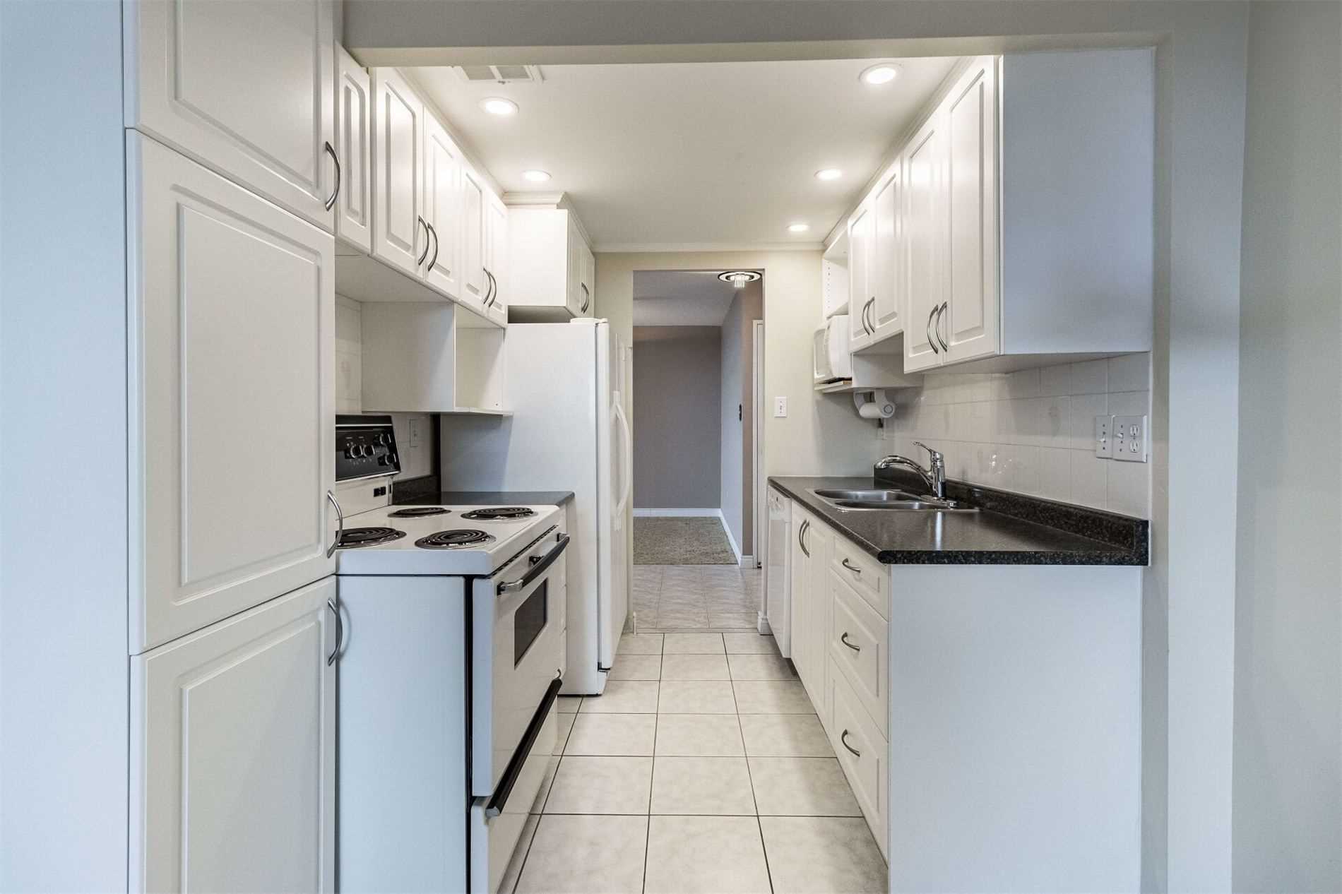 299 Mill Road, #Ph3