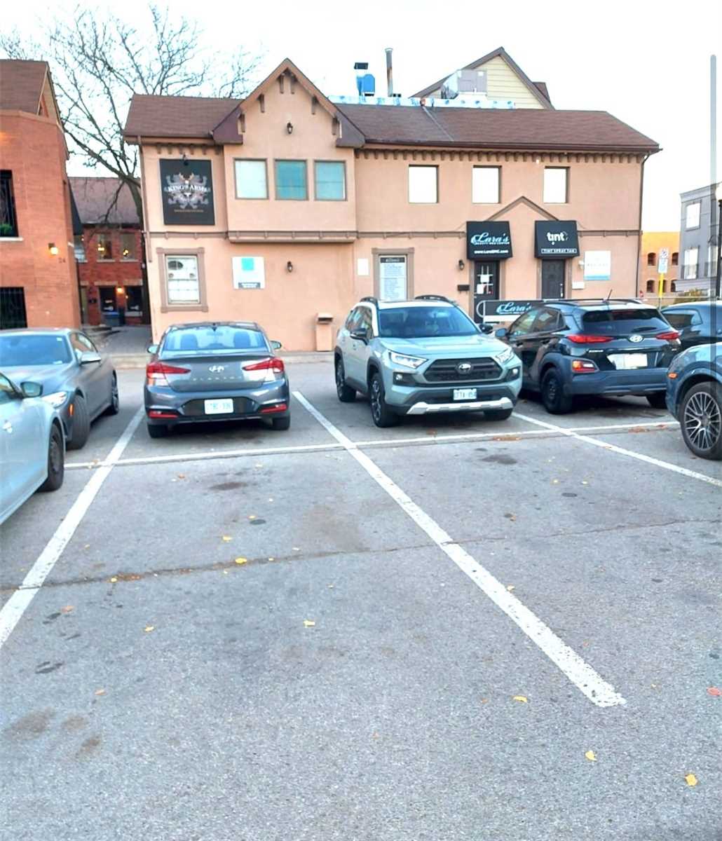 323 Church St, #10