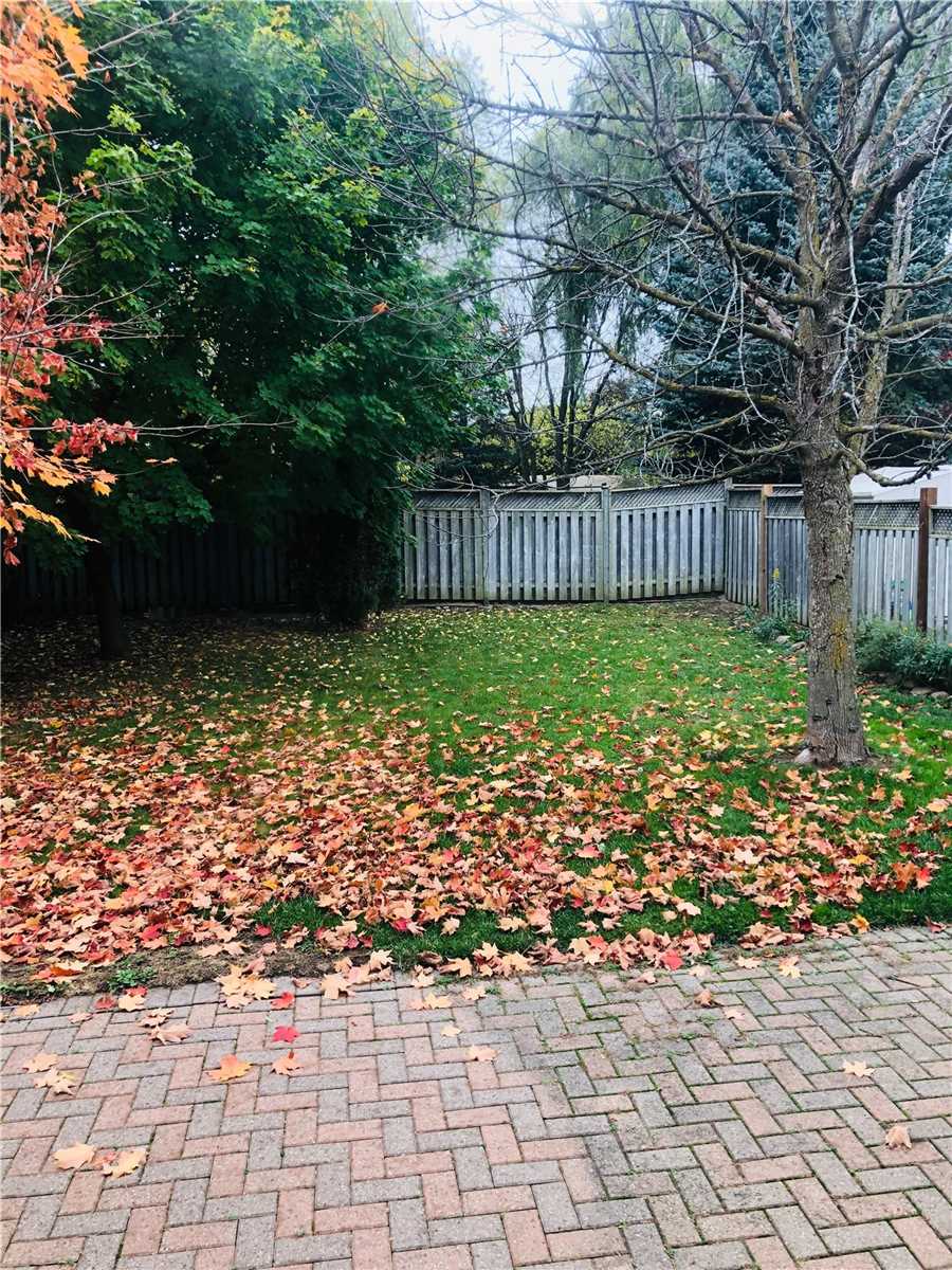 8 Prescott Drive