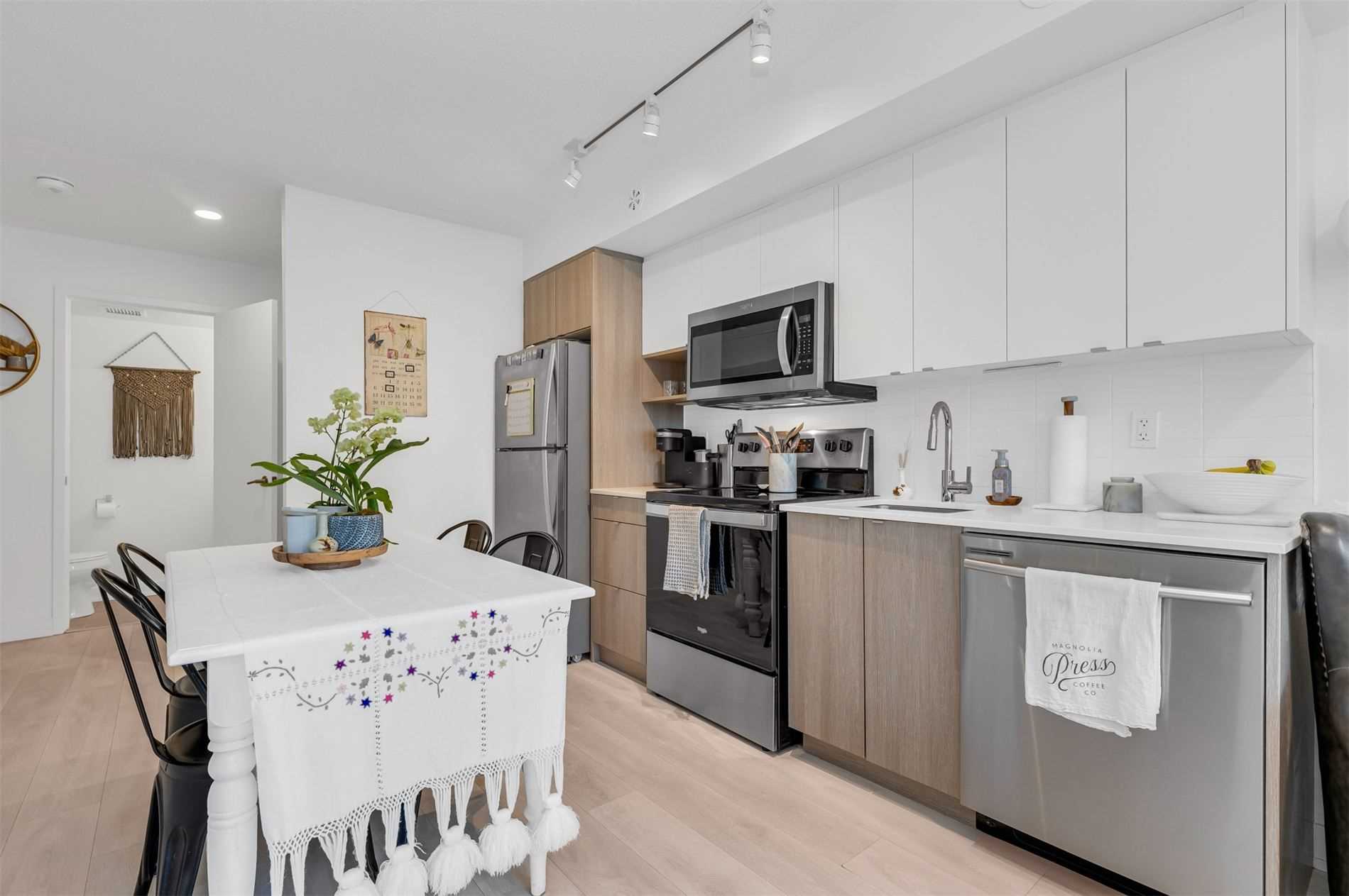1133 Cooke Blvd, #803