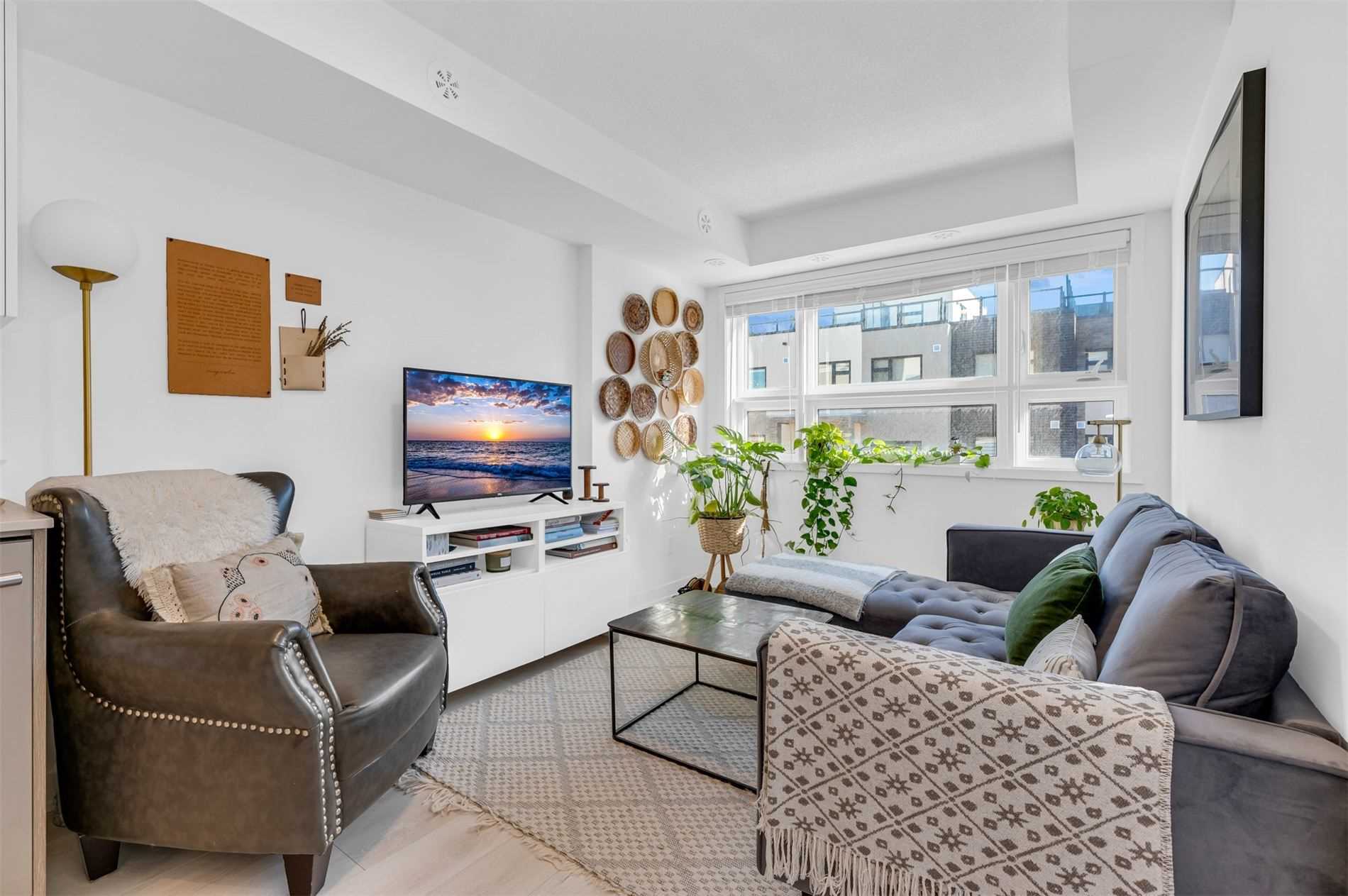 1133 Cooke Blvd, #803