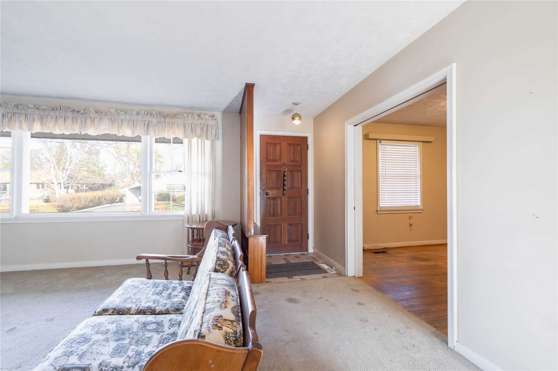 Listing W5822216 - Large Photo # 3