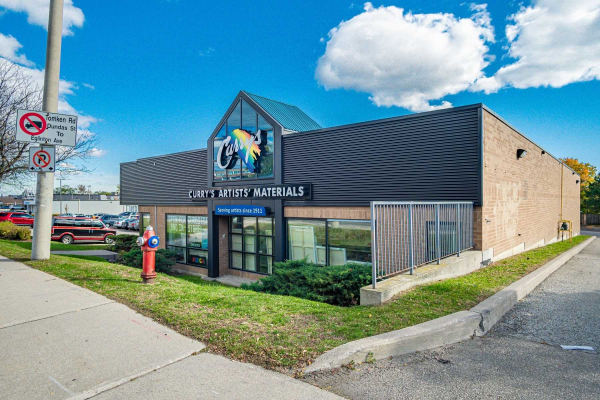 960 Dundas St E, Mississauga