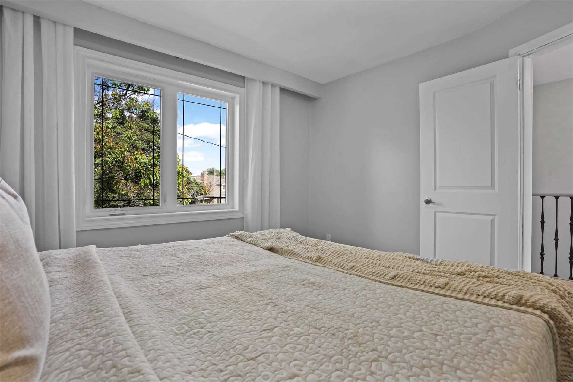 90A Bicknell Avenue