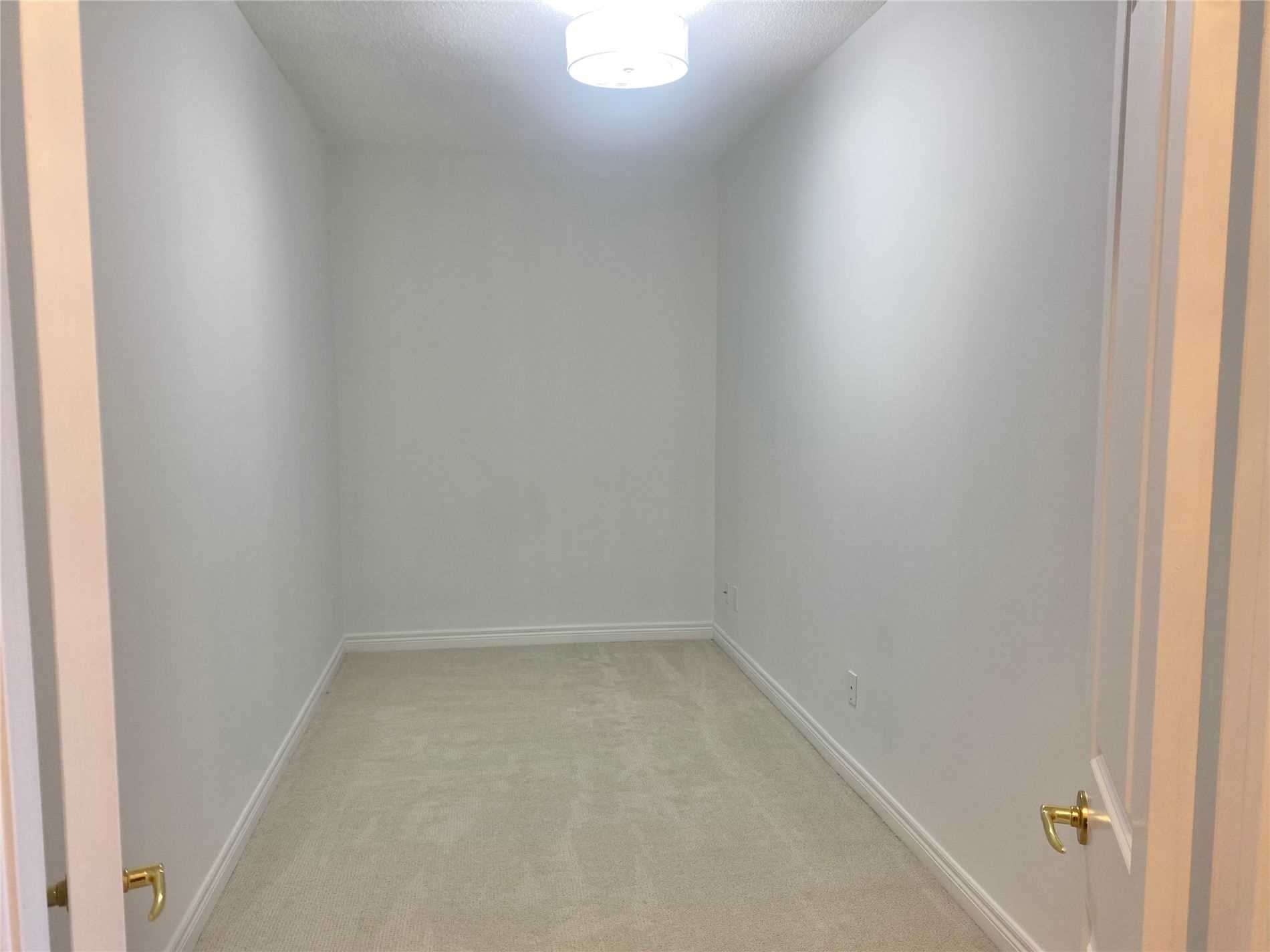Listing W5823071 - Large Photo # 15