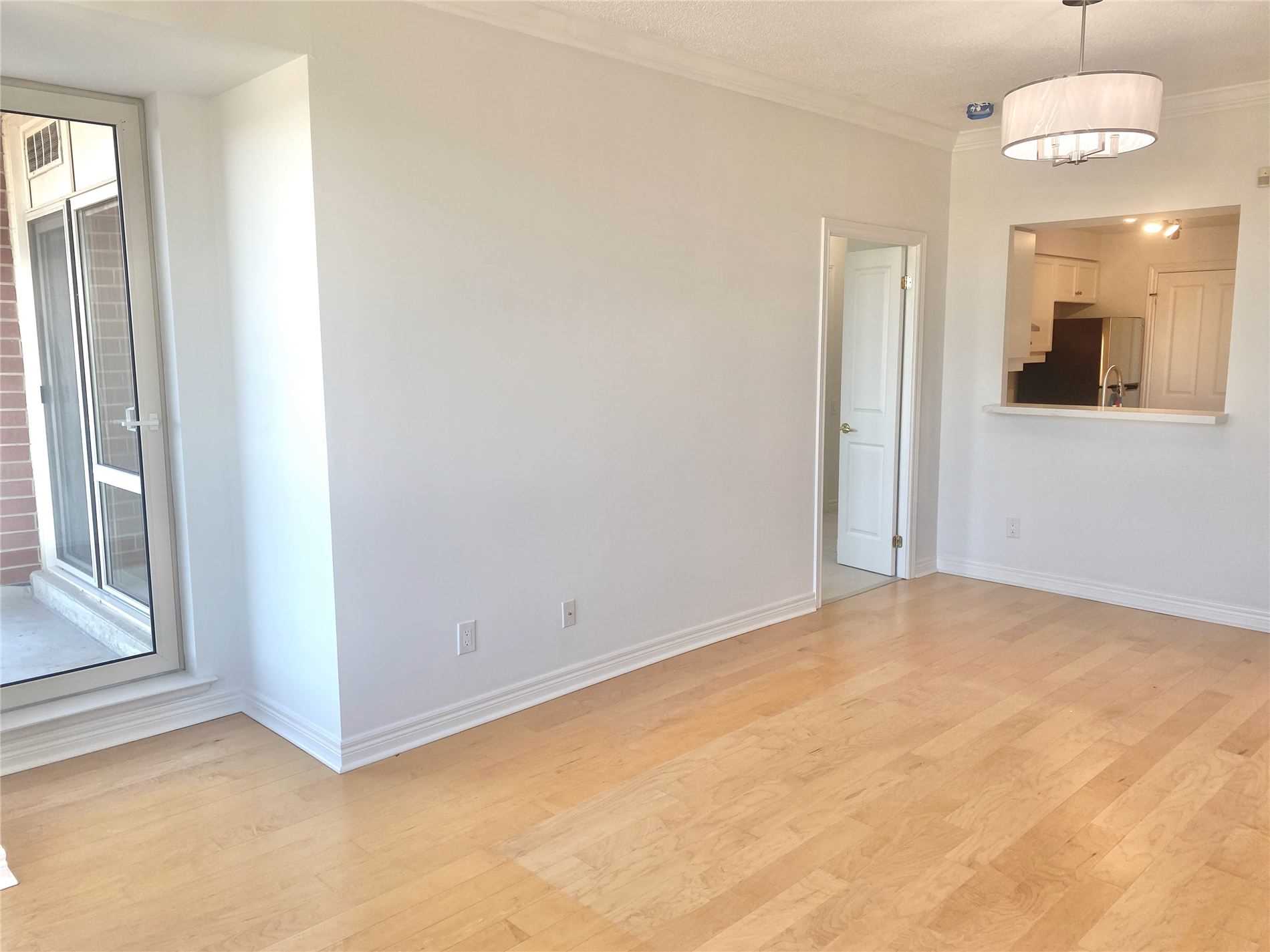 Listing W5823071 - Large Photo # 12