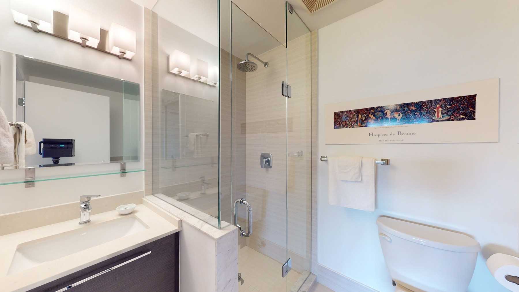 588 Annette Street, #202