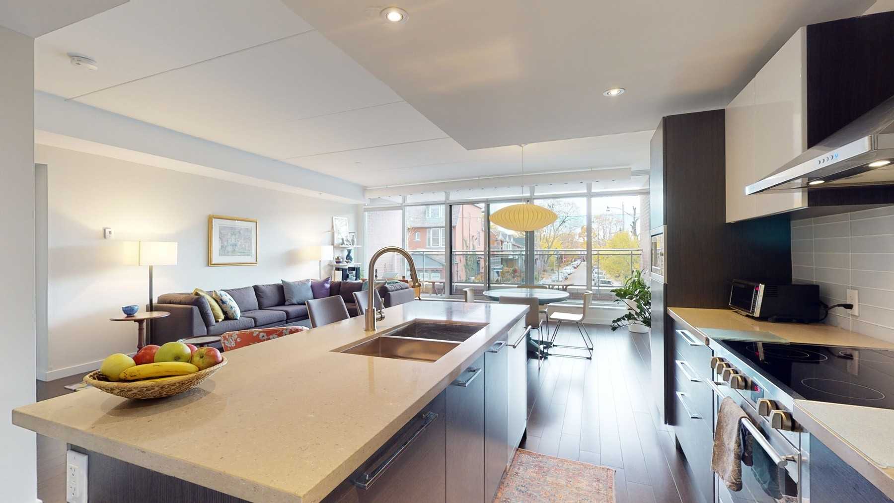 588 Annette Street, #202