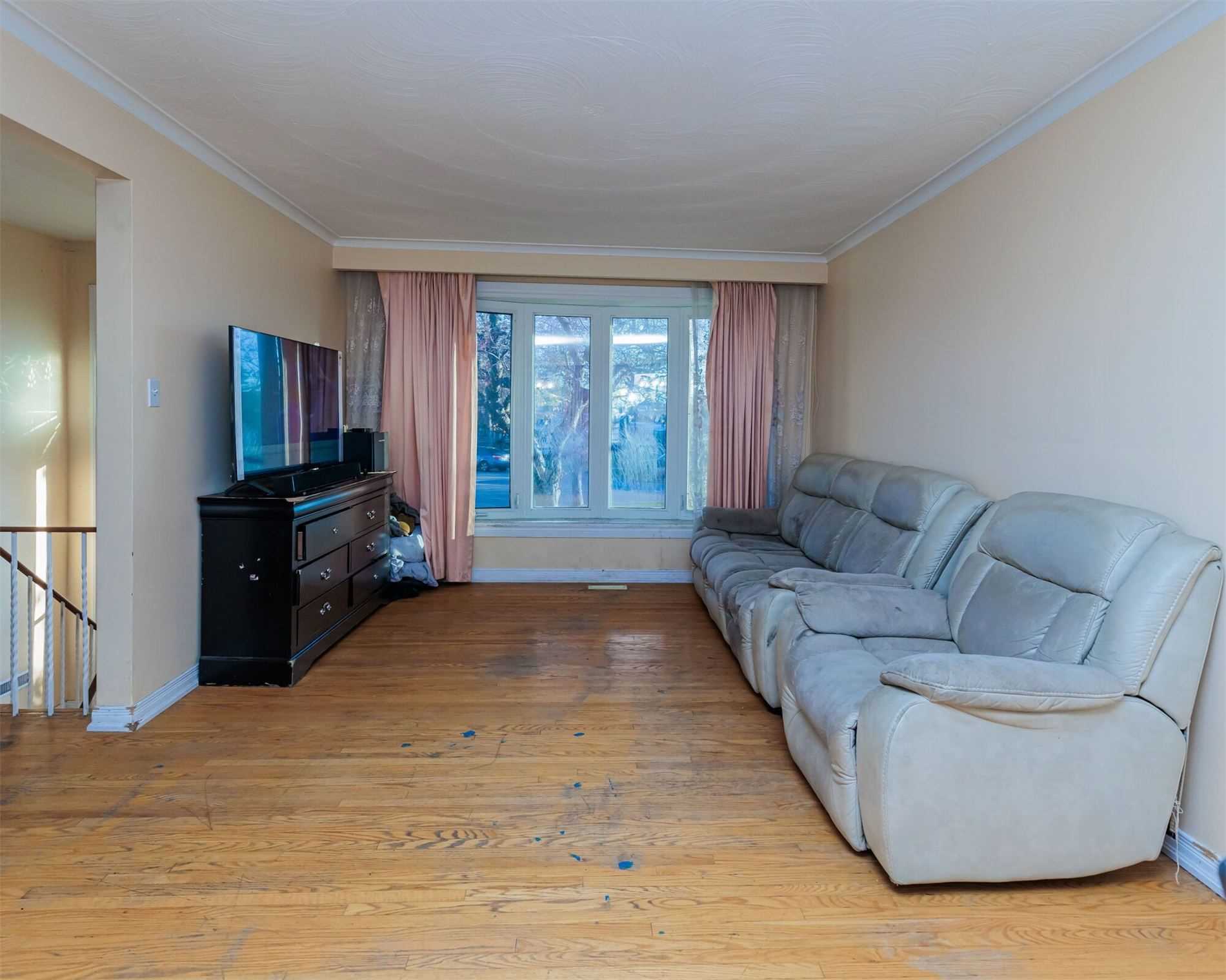 Listing W5823737 - Large Photo # 9